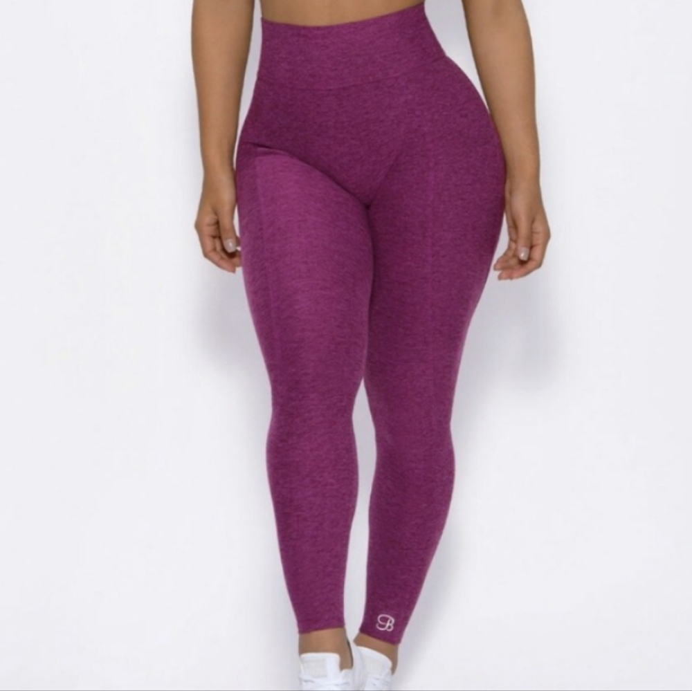 ISO 💜 Peach Booty Magenta Leggings